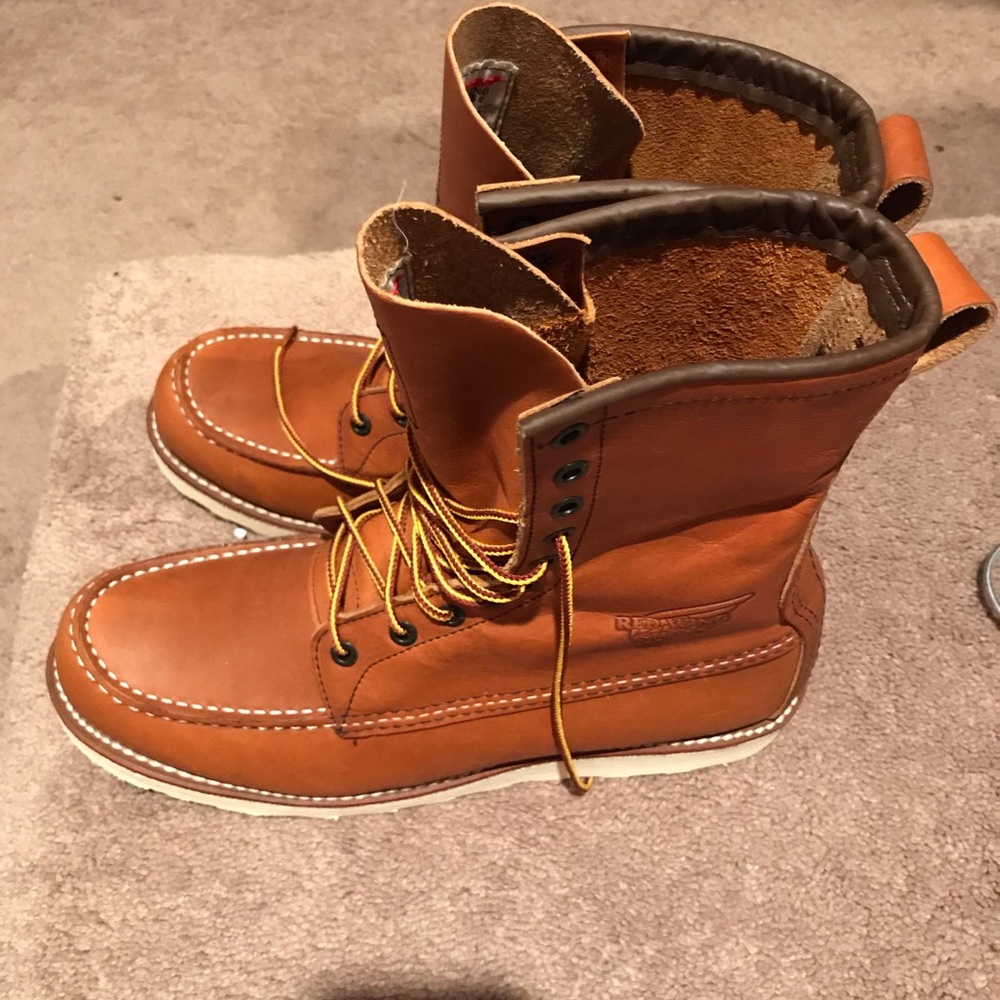 Red Wing Size 10 Men’s 877 8-inch Classic Moc